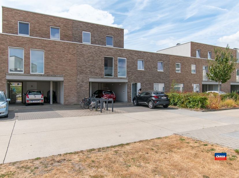 WILLEBROEK | NIEUWBOUW GEZINSWONING (bj 2022) MET DRIE SLAAPKAMERS, OPRIT EN TUIN | EPC A | ZEER GUNSTIG GELEGEN IN EEN RUSTIGE WOONWIJK | <br />
Ind