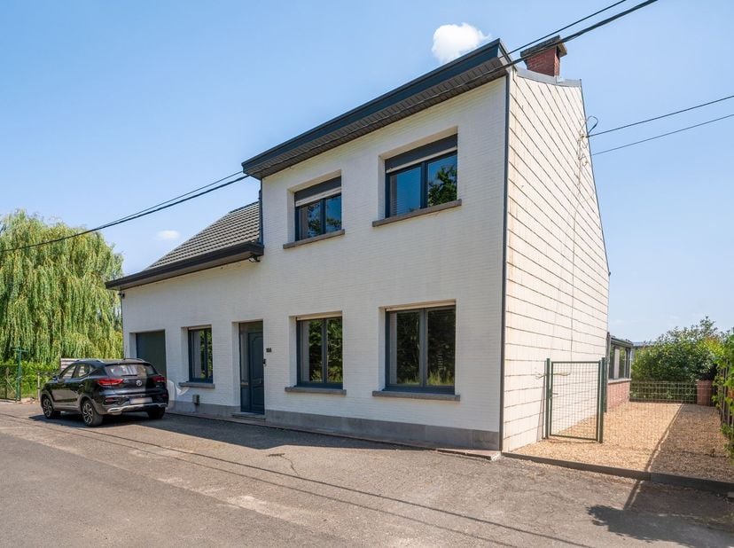 Ruime woning met 4 slaapkamers en zonnige tuin!<br />
<br />
Deze woning bevindt zich op wandelafstand van de Grote Markt en het Zimmerplein met all