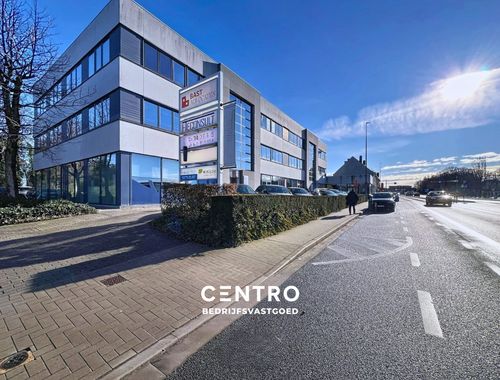                                         Espace de bureaux à louer à Kortrijk, € 1.250
