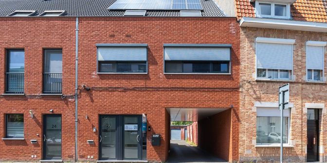 Bedrijfsvastgoed te huur in Diksmuidse Heerweg 22 bus 1, 8200 Sint-Andries