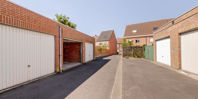 Garage te huur in Gaaipersstraat 1 bus G55, 8800 Roeselare