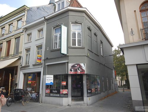                                         Handelspand te huur in Kortrijk, € 1.500
