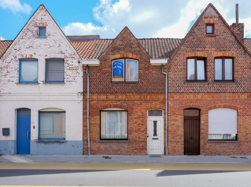 Huis te koop in Dikkebusseweg 159,
                    8900 Ieper
