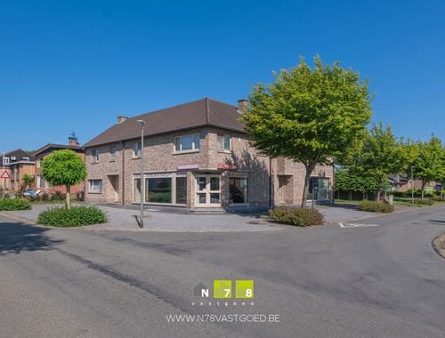                                         Gemengd gebruik te koop in Neeroeteren, € 435.000
