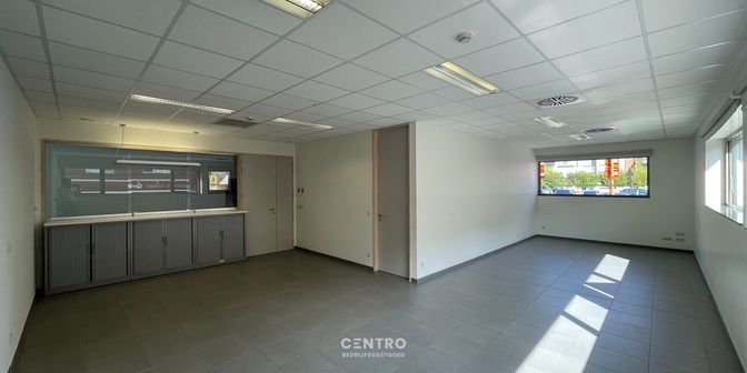Bedrijfsvastgoed te huur in De Plaats 13, 9910 Knesselare