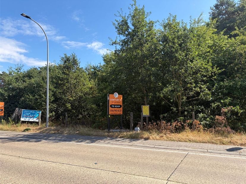 Mooie en rustig gelegen bouwgrond voor halfopen bebouwing!<br />
<br />
Een prachtig perceel bouwgrond van 12 are 73 nabij het centrum van Tremelo.<