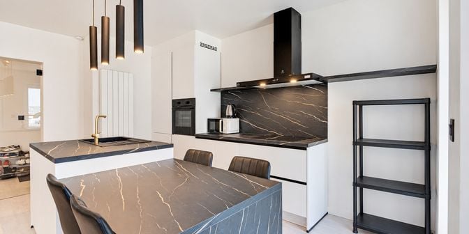 Appartement te koop in Kerkstraat 33 bus 6, 8800 Roeselare