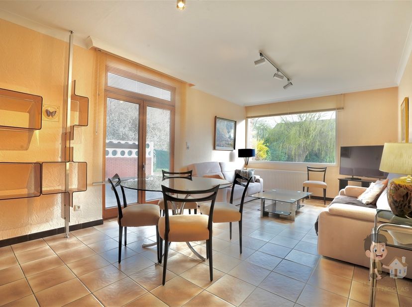 Appartement à louer à ,
                    6200 Châtelineau