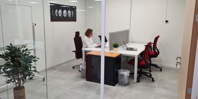 Bien professionnel à louer à Statieplein 3, 2400 Mol