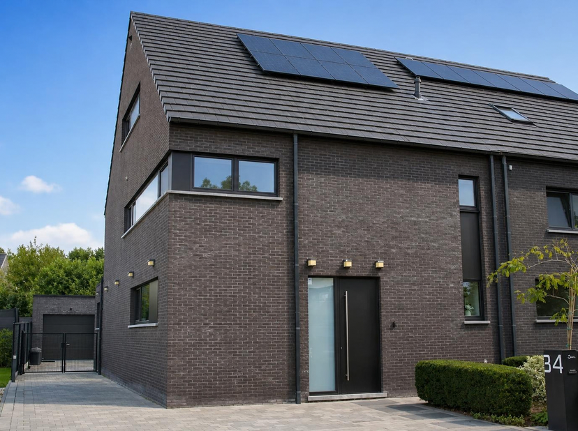 Huis te koop in Burgemeester Dr. Eugeen Roggemanlaan 34,
                    9190 Stekene
