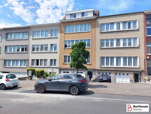                                         Appartement te koop in Laken, € 349.000
