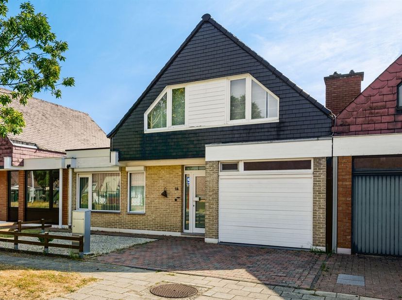 Instapklare gezinswoning met tuin en garage in Willebroek<br />
Deze verzorgde woning bevindt zich in een rustige en aangename woonomgeving in Willebr