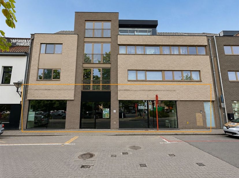 NL. Telefonisch worden geen bezoekmomenten geregeld. Wenst u een bezoek? Gelieve dan het invulveld van deze website te vervolledigen met uw naam, uw t