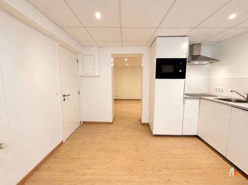 Appartement te huur in Rue Ramoux 21 bus 001,
                    4000 Liège