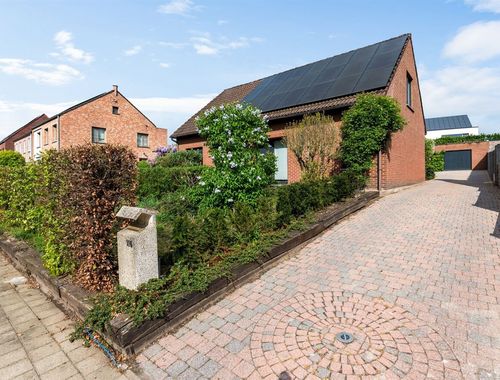                                         Maison unifamiliale à vendre à Emblem, € 599.000
