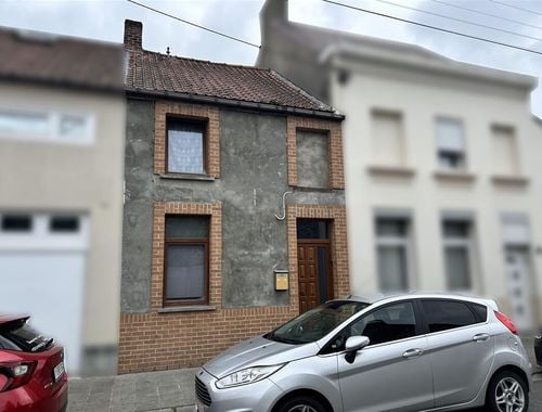                                         Rijwoning te koop in Péruwelz, € 70.000
