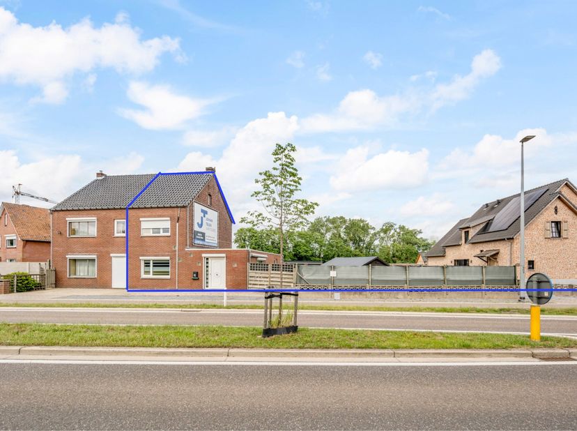 Maison à vendre
                    à 3680 Neeroeteren