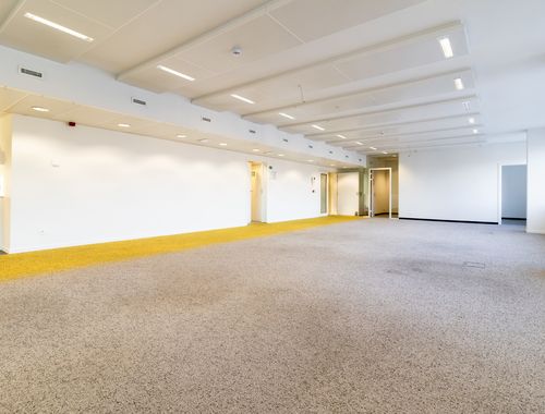                                         Immeuble de bureaux à louer à Bruxelles, € 3.600
