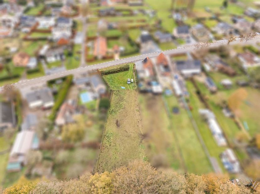 Bouwgrond voor open bebouwing van 2 151 m² te Zonhoven <br />
<br />
Ligging: Deze bouwgrond is ideaal gelegen in de Kriekelstraat in Zonhoven, een