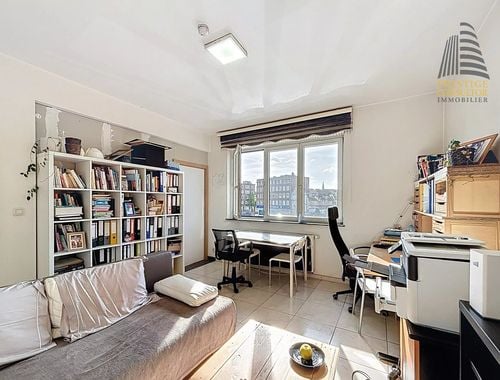                                         Studio met slaaphoek te koop in Anderlecht, € 139.000
