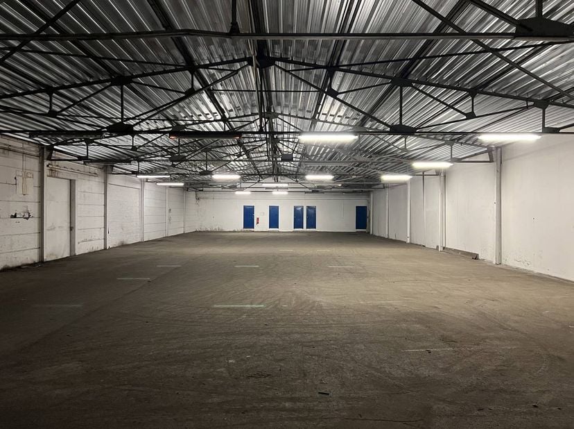 Bien professionnel à louer à Herderstraat 10 boîte C,
                    8700 Tielt