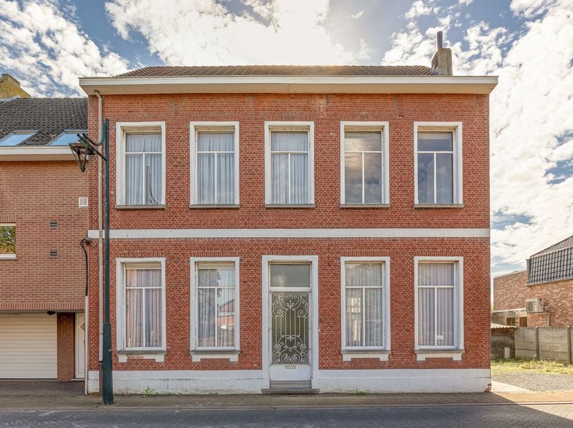 Huis te koop in Hovestraat 9,
                    2370 Arendonk