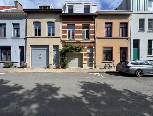                                         Bel-étage à vendre à Berchem, € 519.000
