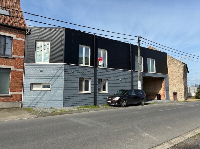 Wielsbeke: appartement très spacieux et économe en énergie à louer.Avec une surface habitable de pas moins de 205 m², cet appartement offre tout ce qu
