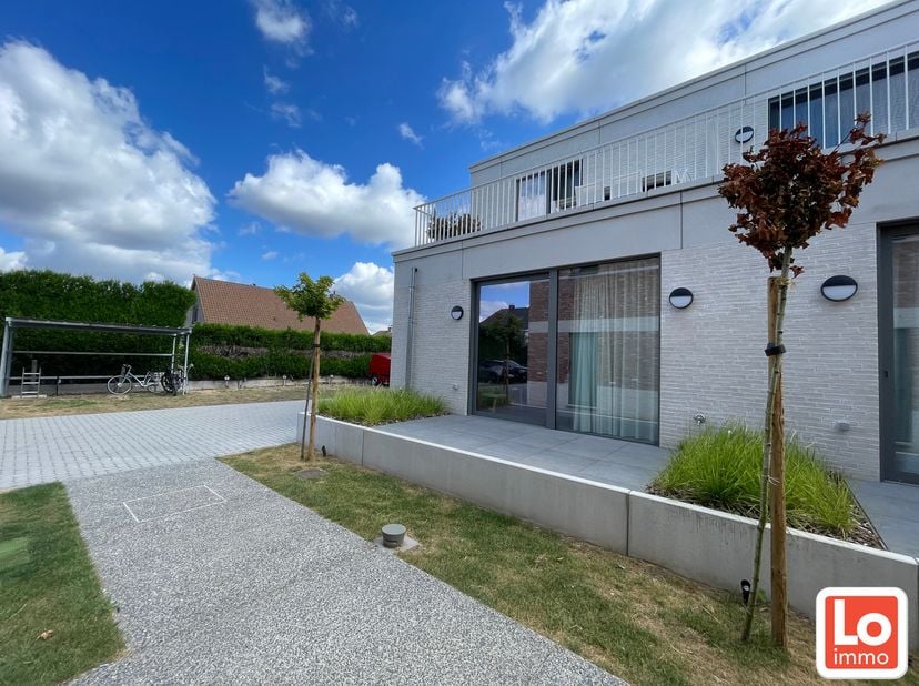 Appartement à louer
                    à 9080 Lochristi