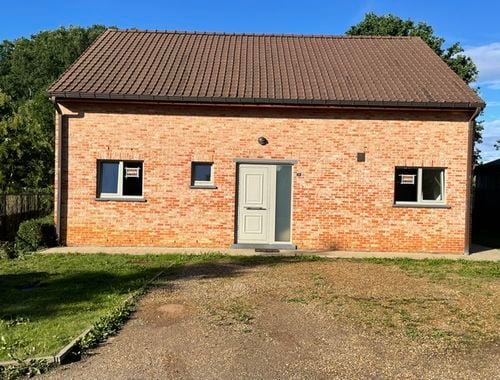                                         Maison unifamiliale à louer à Houwaart, € 990
