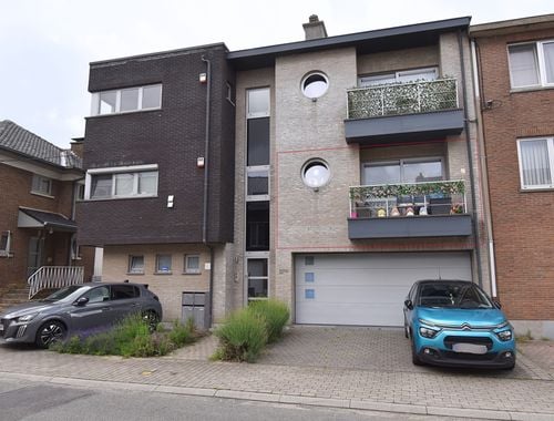                                         Appartement te huur in Sint-Pieters-Leeuw, € 1.025
