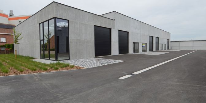 Bedrijfsvastgoed te huur in 8793 Sint-Eloois-Vijve