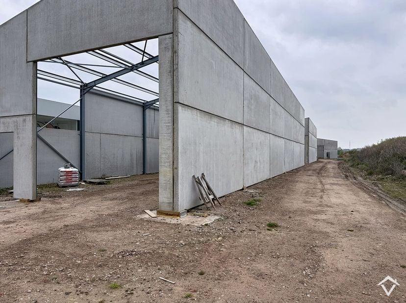 Bien professionnel à vendre
                    à 8800 Roeselare