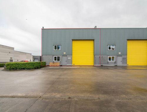                                         Bâtiment d’entreprise à louer à Boom, € 1.392
