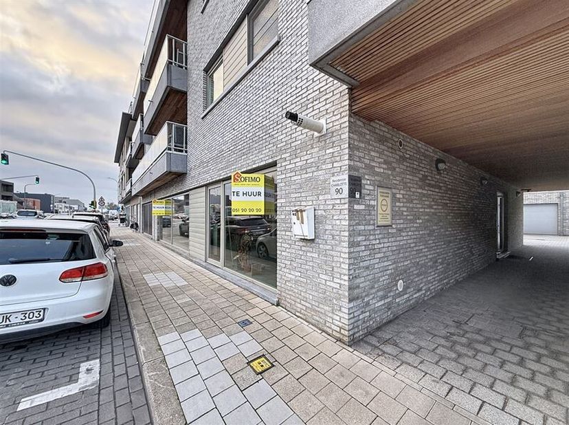 Bien professionnel à louer
                    à 8800 Roeselare