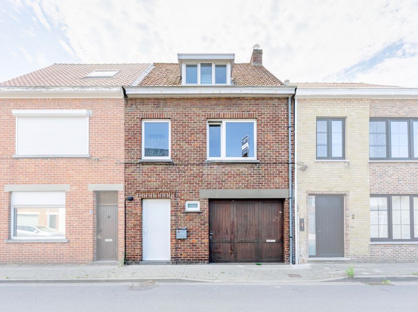 Huis te koop in Molenstraat 4,
                    8310 Assebroek