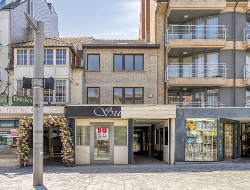                                         Bien commercial avec habitation à louer à Koksijde, € 2.500
