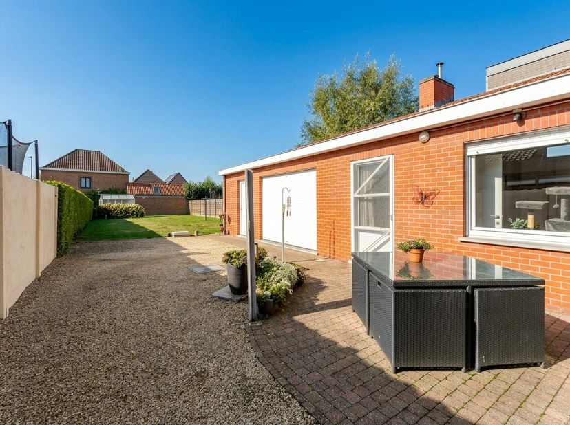 Huis te koop in Bekstraat 11,
                    9850 Landegem