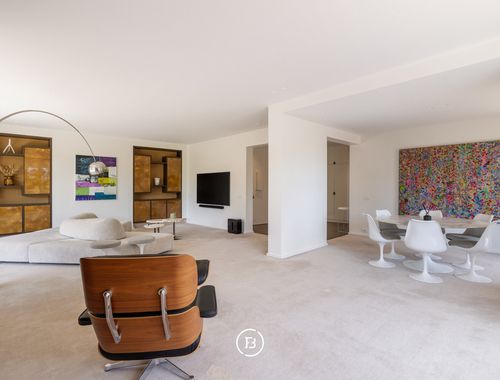                                         Appartement te koop in Ukkel, € 825.000
