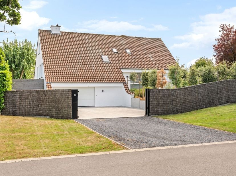 Maison à vendre à Don Boscolaan 4,
                    8500 Kortrijk