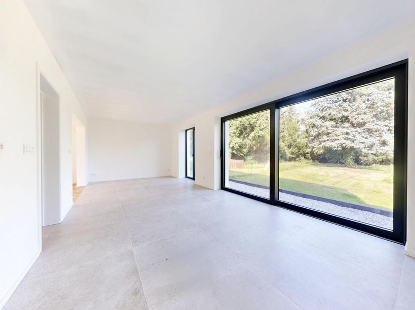 Huis te koop in ,
                    1325 Bonlez