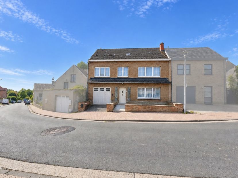 Maison à vendre à Ratmolenstraat 4,
                    9420 Aaigem