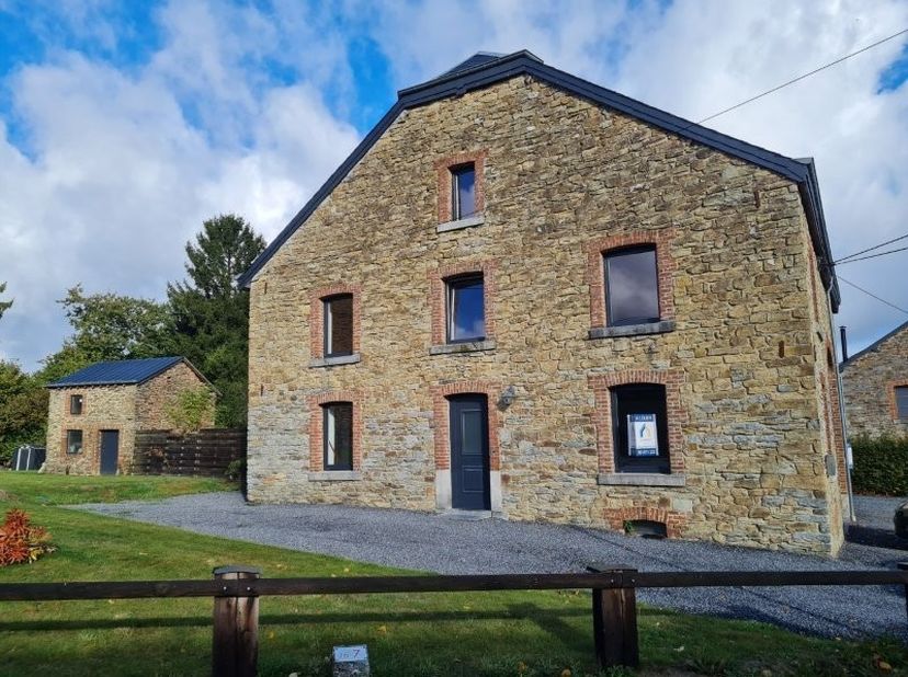 Huis te huur in rue de Maissin 121,
                    6890 Villance