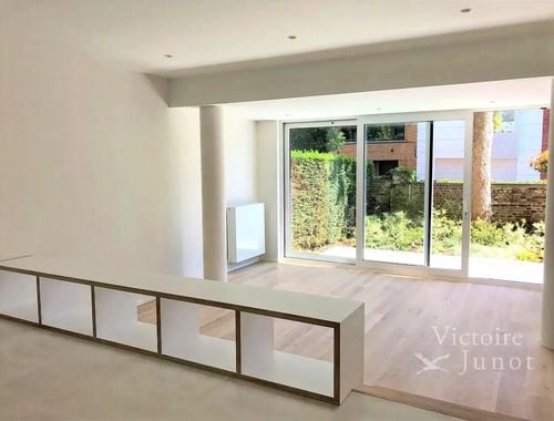                                         Appartement à louer à Uccle, € 2.070
