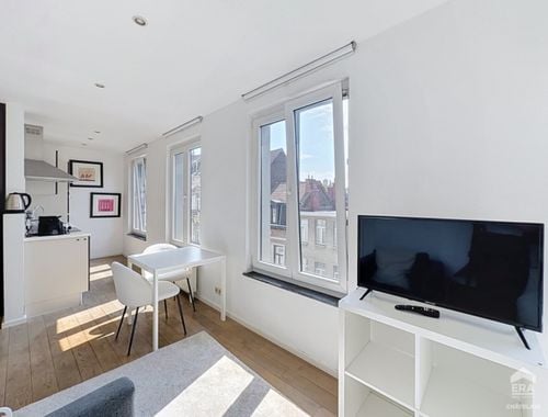                                         Studio met slaaphoek te huur in Sint-Gillis, € 1.200
