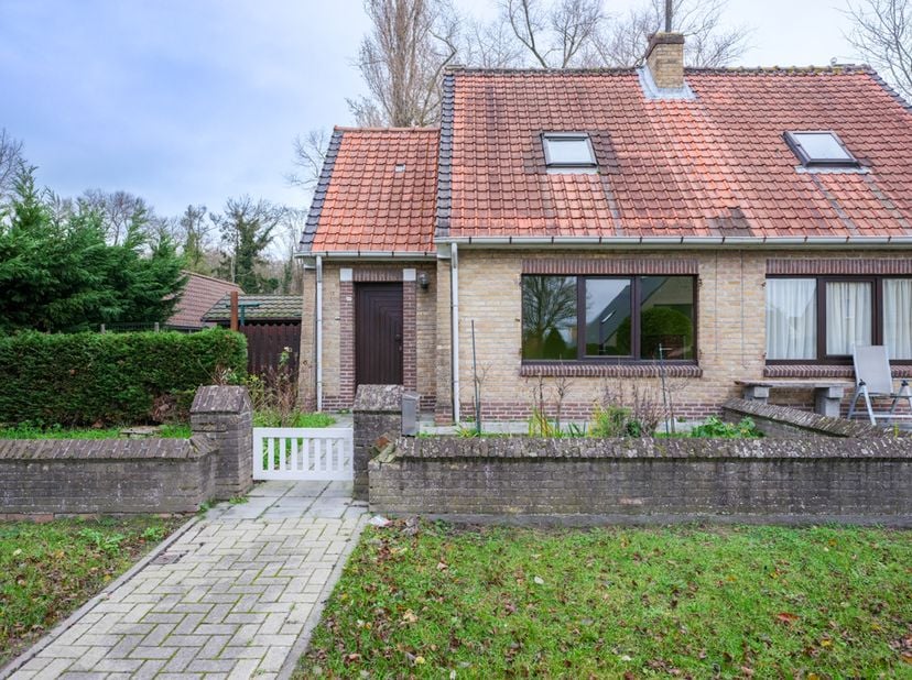 Maison semi-ouverte située près de la forêt et des dunes à La Panne et situé à la frontière avec Koksijde.