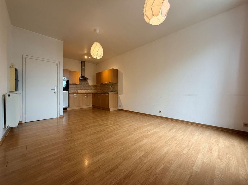 Appartement te huur in Place Crombez 10/1.2,
                    7500 Tournai