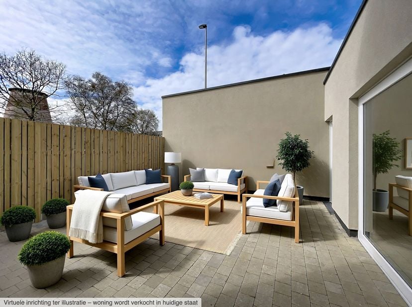 Ligging<br />
Bent u op zoek naar een instapklare woning op een toplocatie? Deze volledig professioneel gerenoveerde woning in Zwijnaarde combineert m