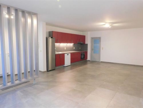                                         Appartement te huur in Basècles, € 725
