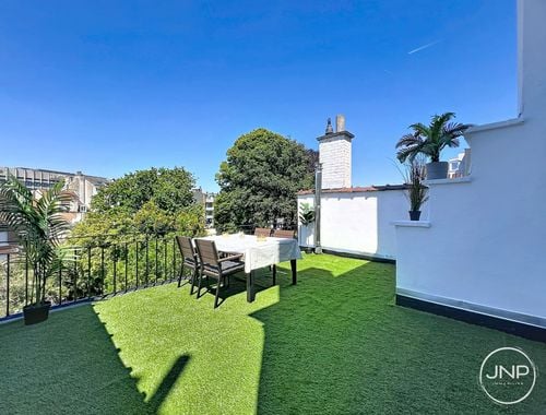                                         Appartement te huur in Etterbeek, € 1.200

